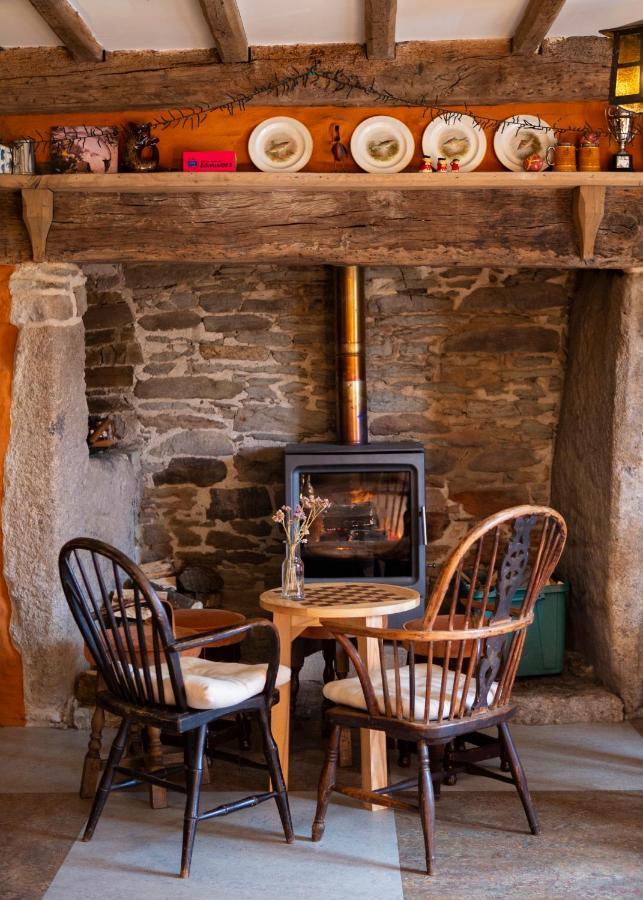 The Leaping Salmon Hotell Yelverton Exteriör bild